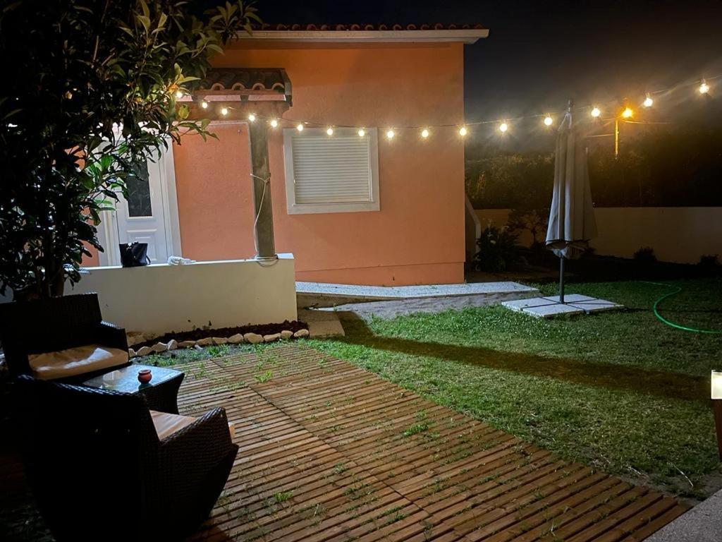 Moradia Alegre No Centro Da Vila Da Tocha. エクステリア 写真